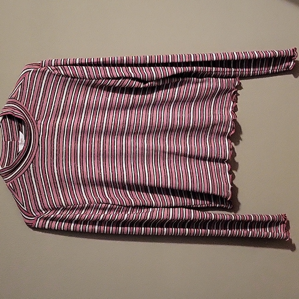 Candie's top.